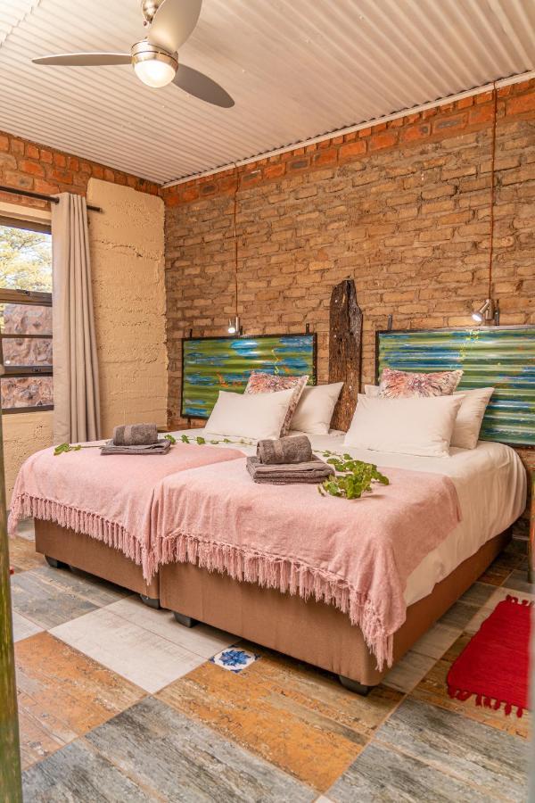 Otavi Vineyards Self-Catering & Camping Eksteriør billede